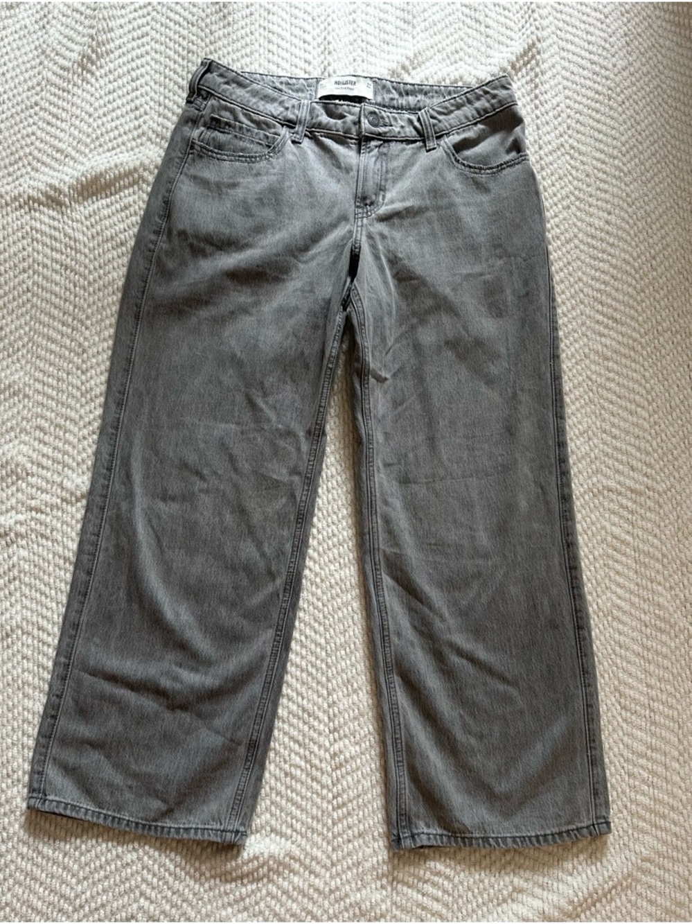 Hollister Low Rise Baggy Jeans Gray Wash W29 Short